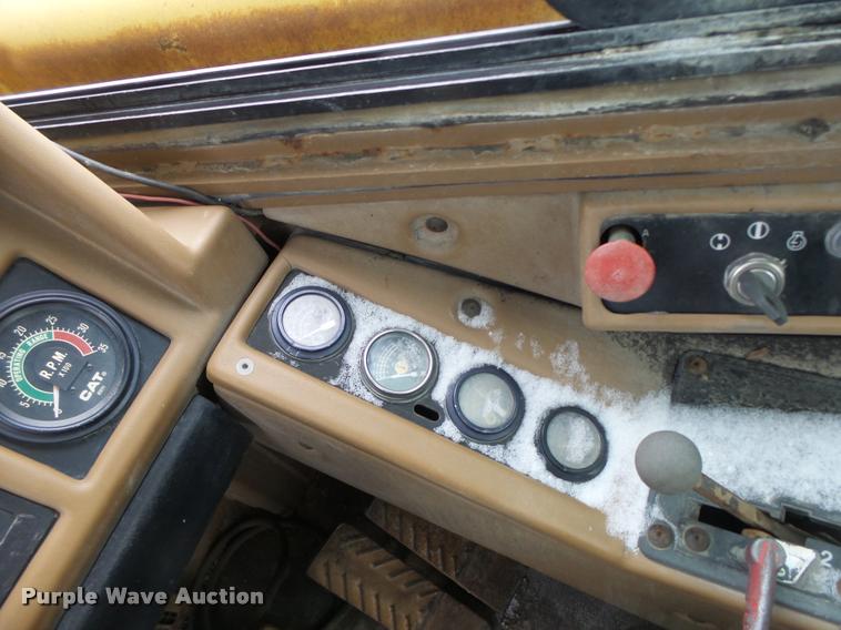 image for item DB1267 1989 Caterpillar 637E scraper