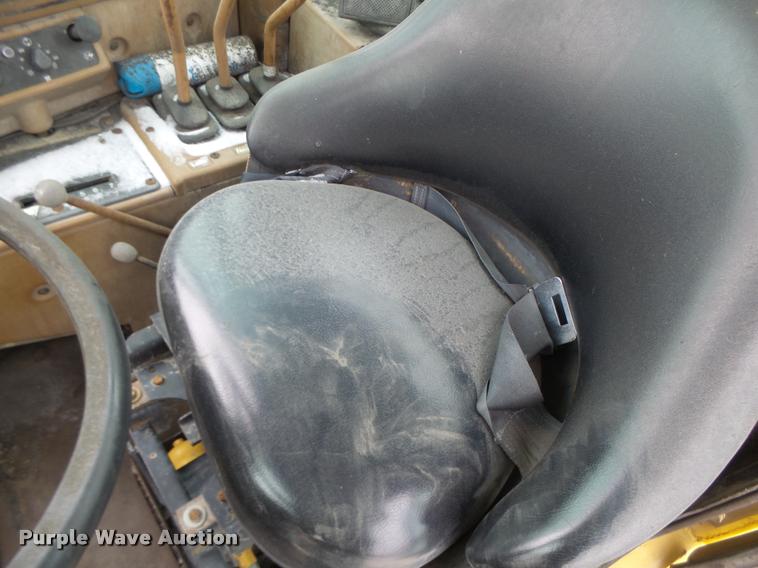 image for item DB1267 1989 Caterpillar 637E scraper