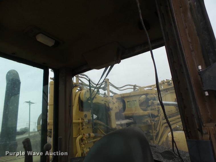 image for item DB1267 1989 Caterpillar 637E scraper