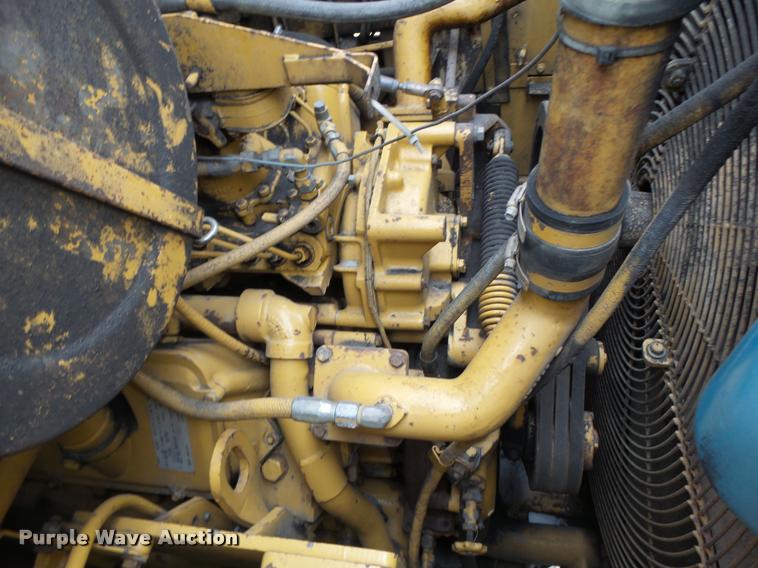 image for item DB1267 1989 Caterpillar 637E scraper