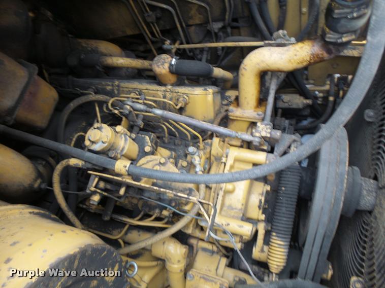 image for item DB1267 1989 Caterpillar 637E scraper