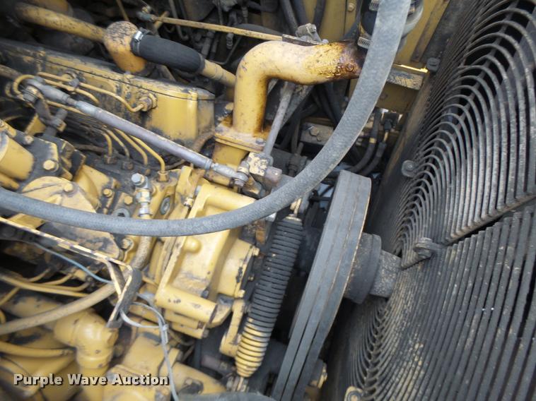 image for item DB1267 1989 Caterpillar 637E scraper