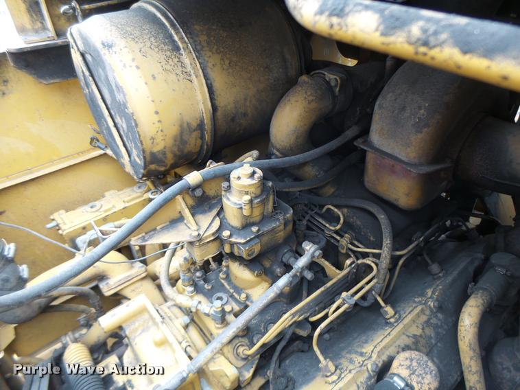 image for item DB1267 1989 Caterpillar 637E scraper