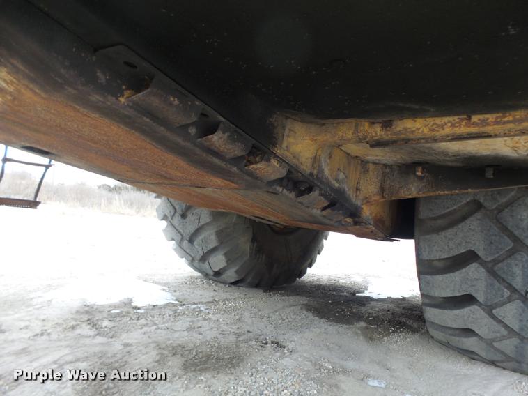 image for item DB1267 1989 Caterpillar 637E scraper