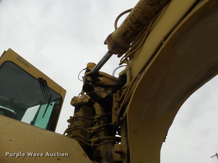 image for item DB1267 1989 Caterpillar 637E scraper
