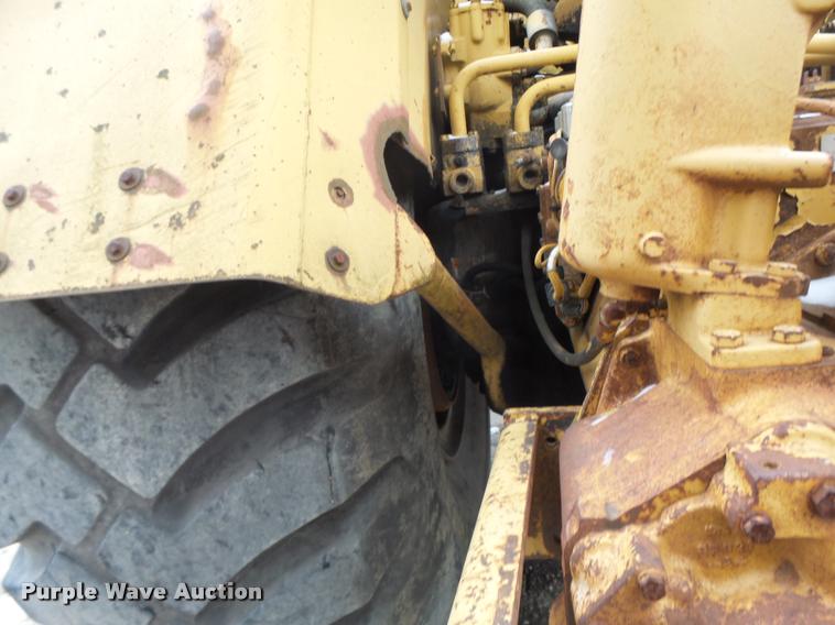 image for item DB1267 1989 Caterpillar 637E scraper
