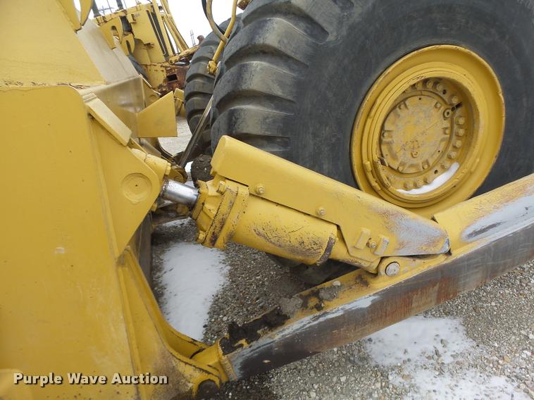 image for item DB1269 1980 Caterpillar 824C wheel dozer