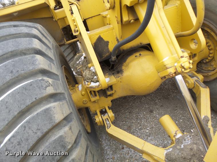 image for item DB1269 1980 Caterpillar 824C wheel dozer