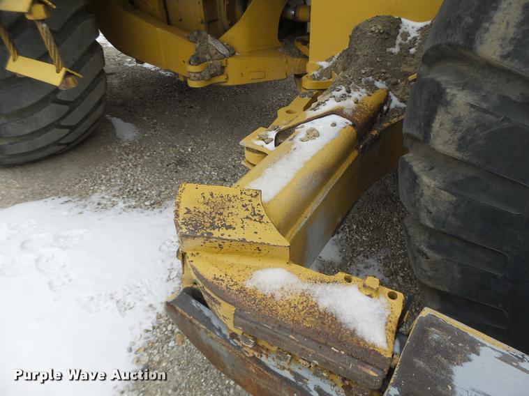 image for item DB1269 1980 Caterpillar 824C wheel dozer