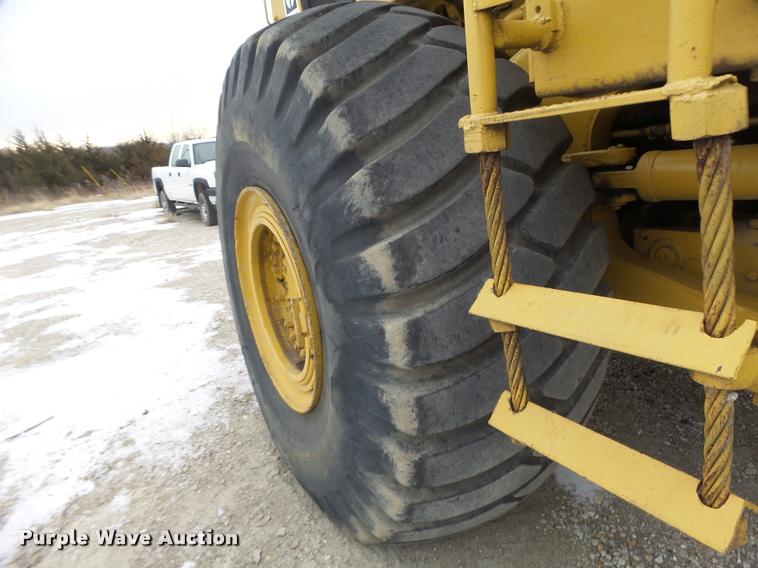image for item DB1269 1980 Caterpillar 824C wheel dozer