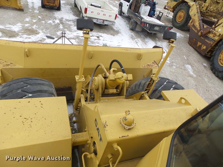 image for item DB1269 1980 Caterpillar 824C wheel dozer