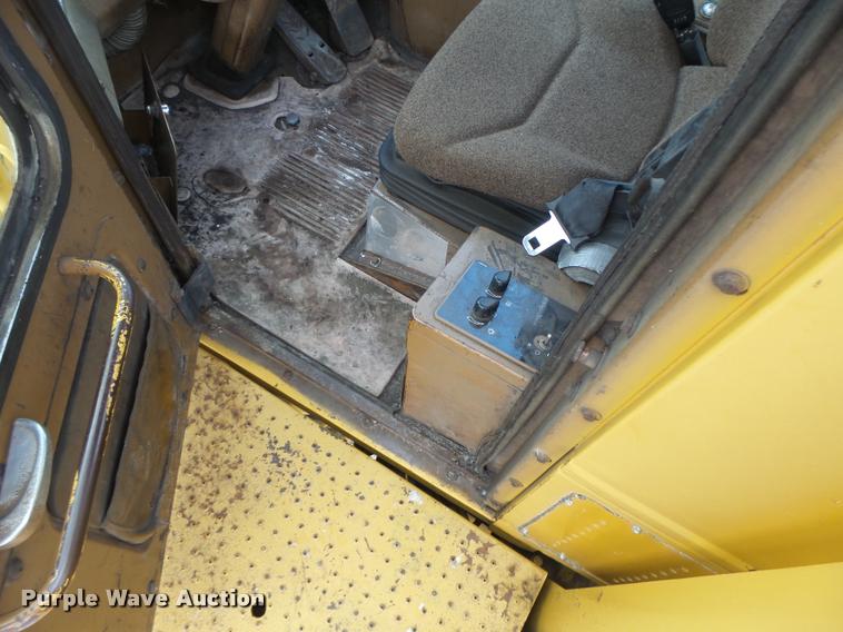 image for item DB1269 1980 Caterpillar 824C wheel dozer