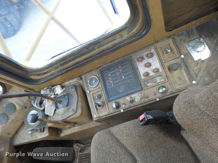 image for item DB1269 1980 Caterpillar 824C wheel dozer