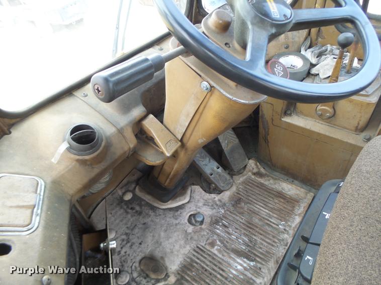 image for item DB1269 1980 Caterpillar 824C wheel dozer