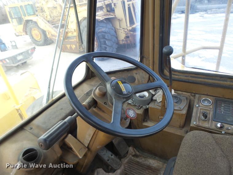 image for item DB1269 1980 Caterpillar 824C wheel dozer