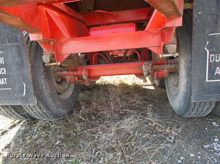 image for item DB1282 1992 CPS bottom dump trailer