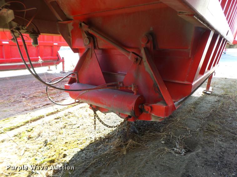 image for item DB1282 1992 CPS bottom dump trailer