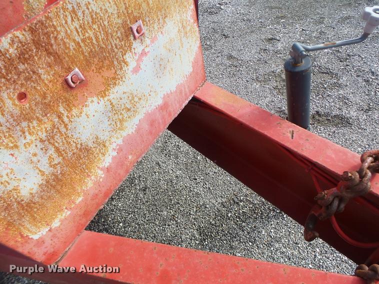 image for item DB1286 1975 Miller tilt deck equipment trailer