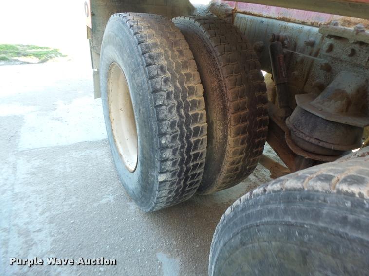 image for item DB1287 1996 Freightliner FL80 mixer truck