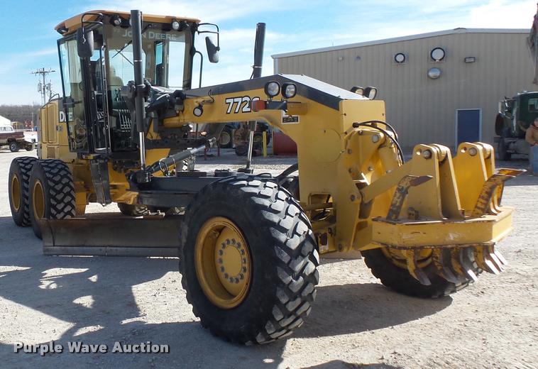 image for item DB1500 2010 John Deere 772G motor grader