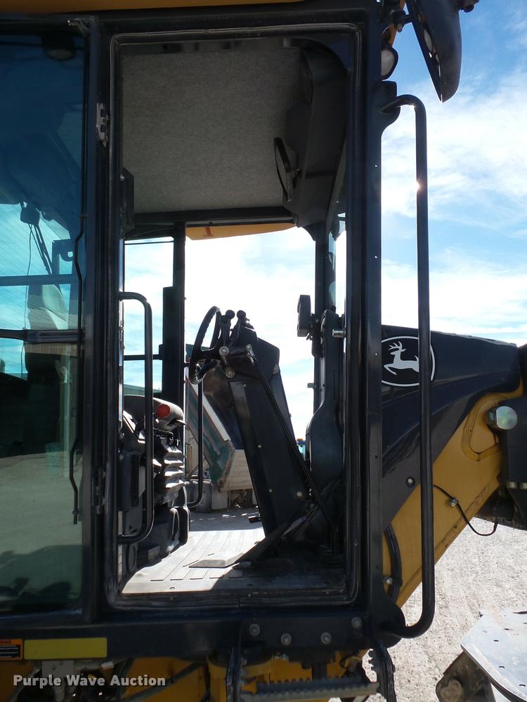 image for item DB1500 2010 John Deere 772G motor grader