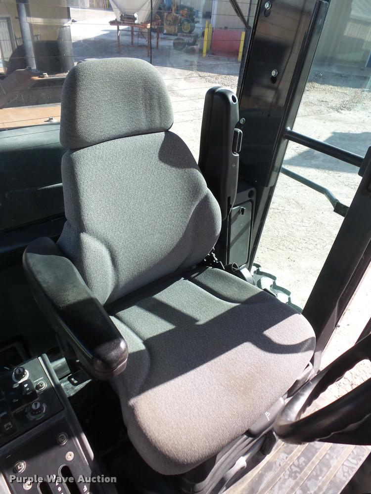 image for item DB1500 2010 John Deere 772G motor grader