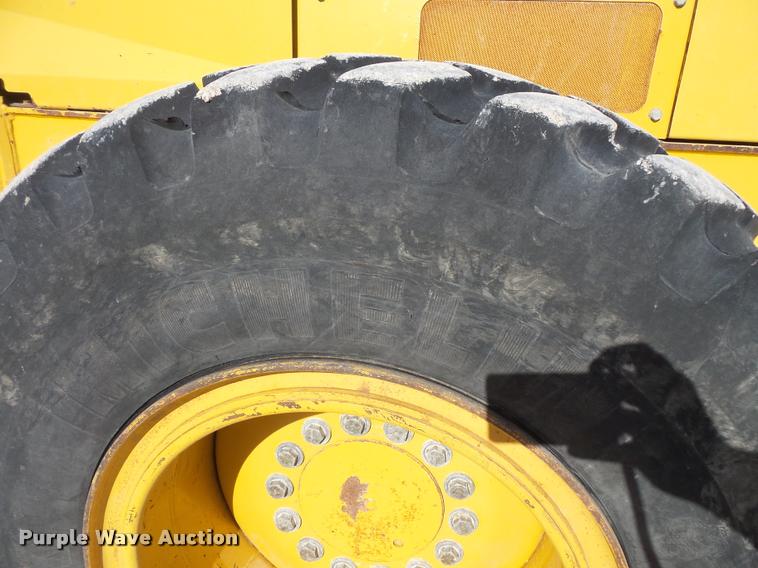 image for item DB1500 2010 John Deere 772G motor grader