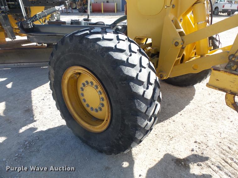 image for item DB1500 2010 John Deere 772G motor grader