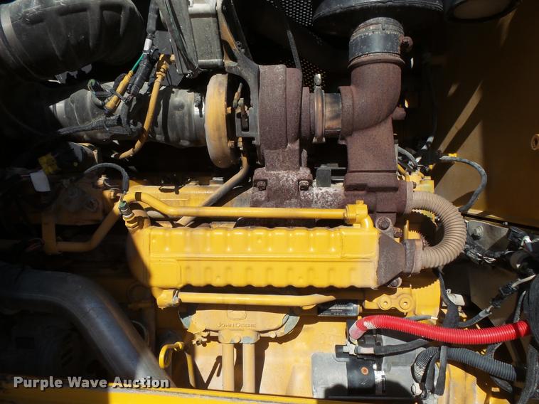 image for item DB1500 2010 John Deere 772G motor grader