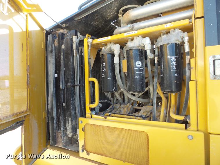 image for item DB1500 2010 John Deere 772G motor grader