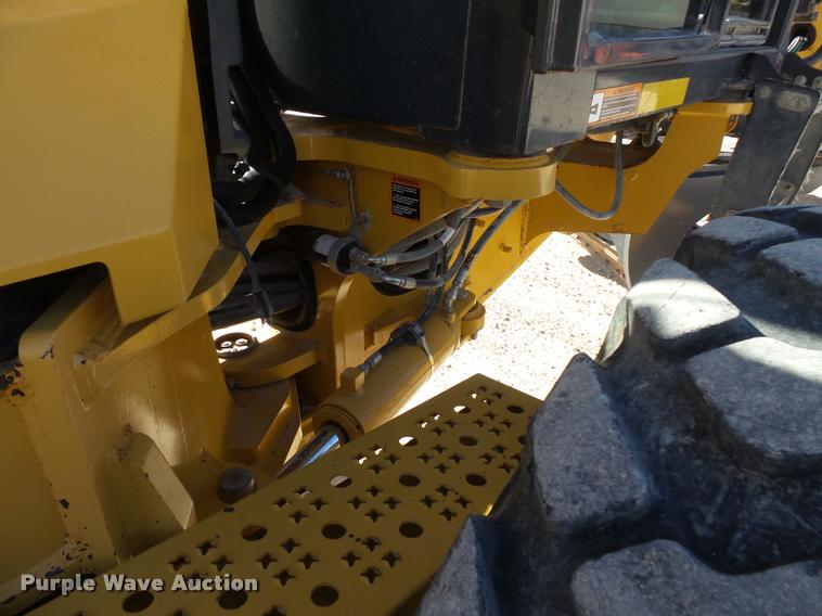 image for item DB1500 2010 John Deere 772G motor grader