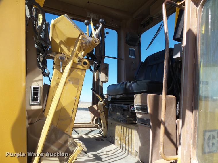 image for item DB1921 1987 Caterpillar 140G motor grader