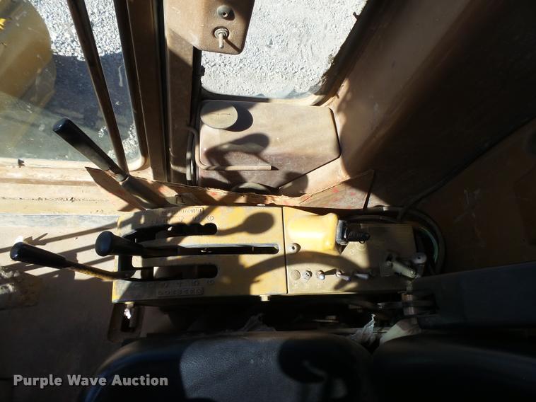 image for item DB1921 1987 Caterpillar 140G motor grader