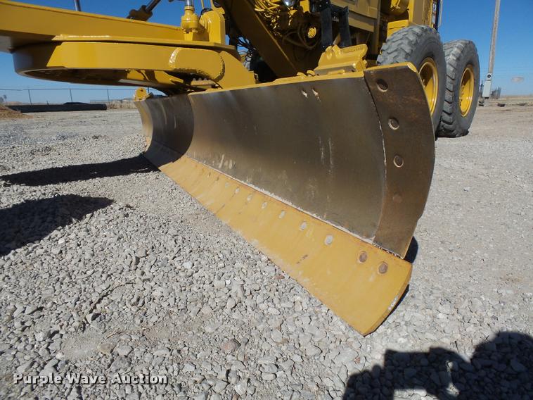 image for item DB1921 1987 Caterpillar 140G motor grader