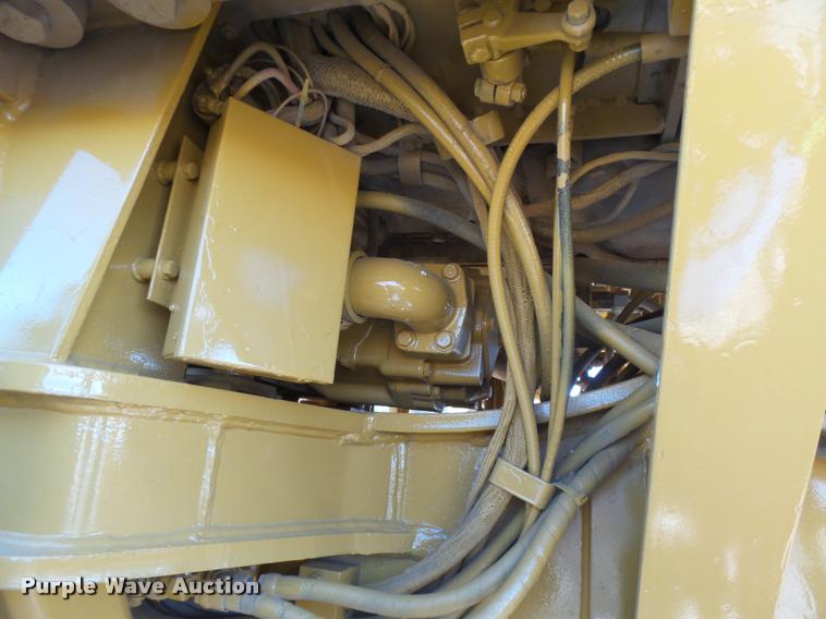 image for item DB1921 1987 Caterpillar 140G motor grader