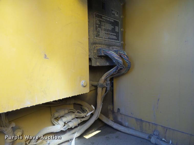 image for item DB1922 1996 Caterpillar 322 L excavator