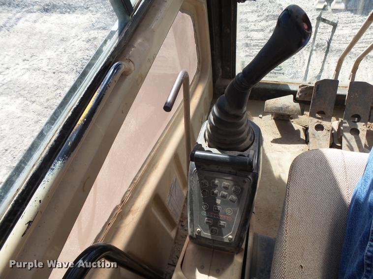 image for item DB1922 1996 Caterpillar 322 L excavator