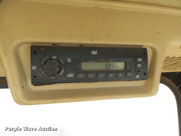 image for item DB1922 1996 Caterpillar 322 L excavator