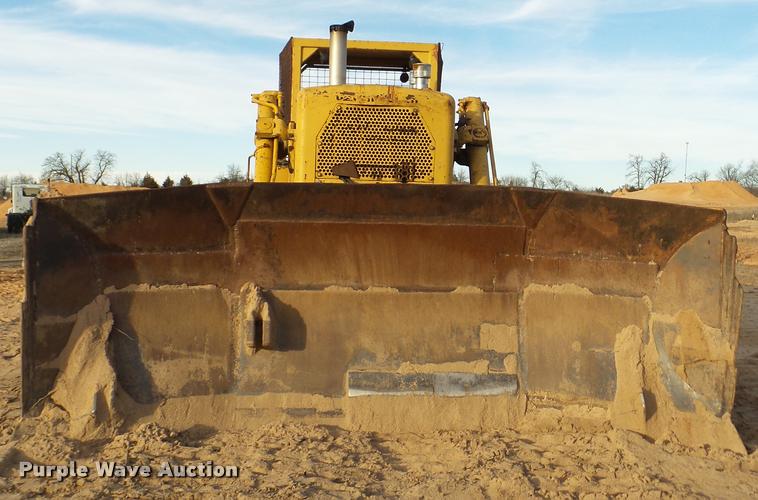 image for item DB2419 1977 Caterpillar D9H dozer