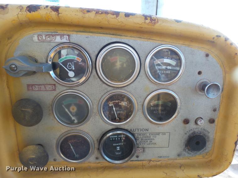 image for item DB2419 1977 Caterpillar D9H dozer