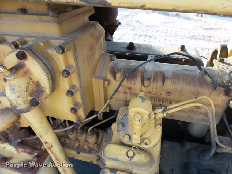 image for item DB2419 1977 Caterpillar D9H dozer