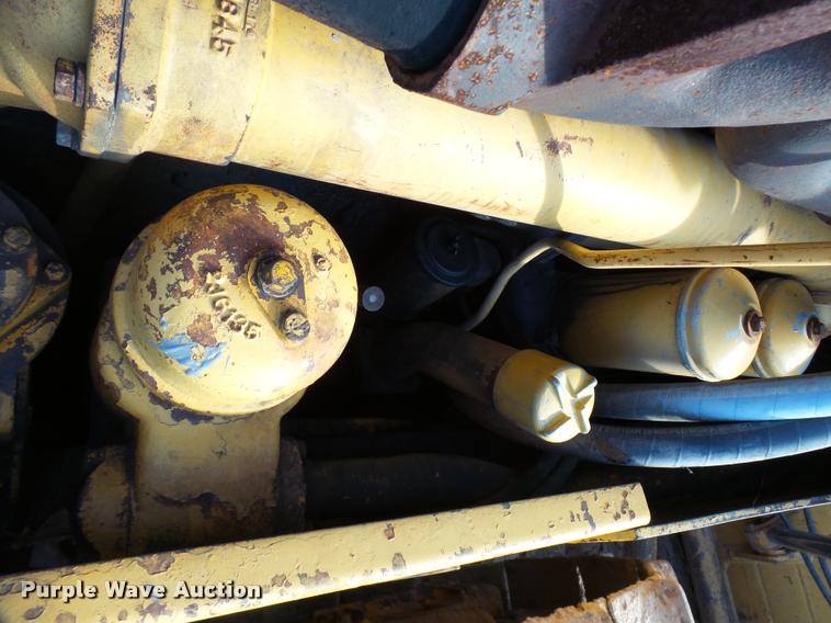 image for item DB2419 1977 Caterpillar D9H dozer