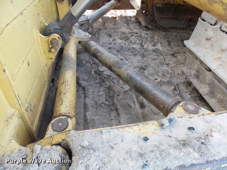 image for item DB2419 1977 Caterpillar D9H dozer