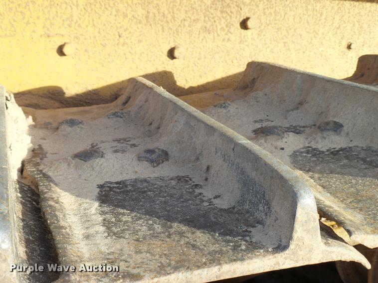 image for item DB2419 1977 Caterpillar D9H dozer