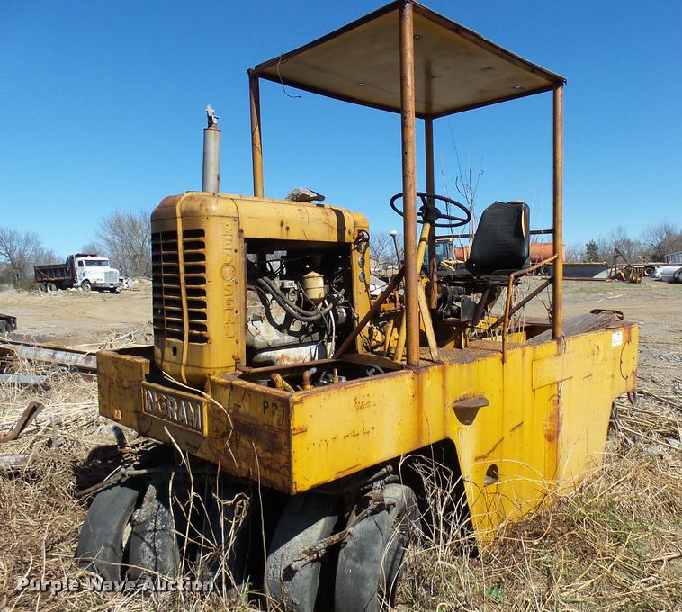 image for item DB2425 Ingram pneumatic roller