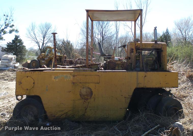 image for item DB2425 Ingram pneumatic roller