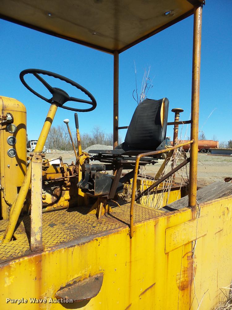 image for item DB2425 Ingram pneumatic roller