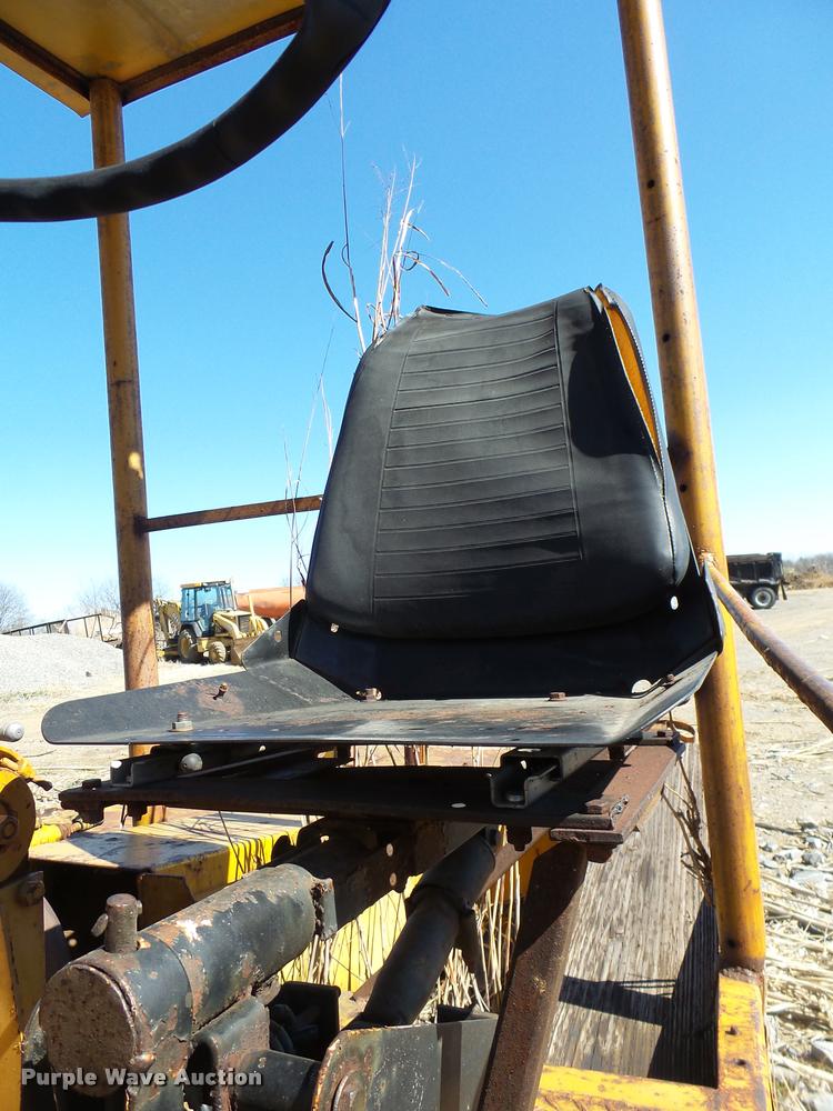 image for item DB2425 Ingram pneumatic roller