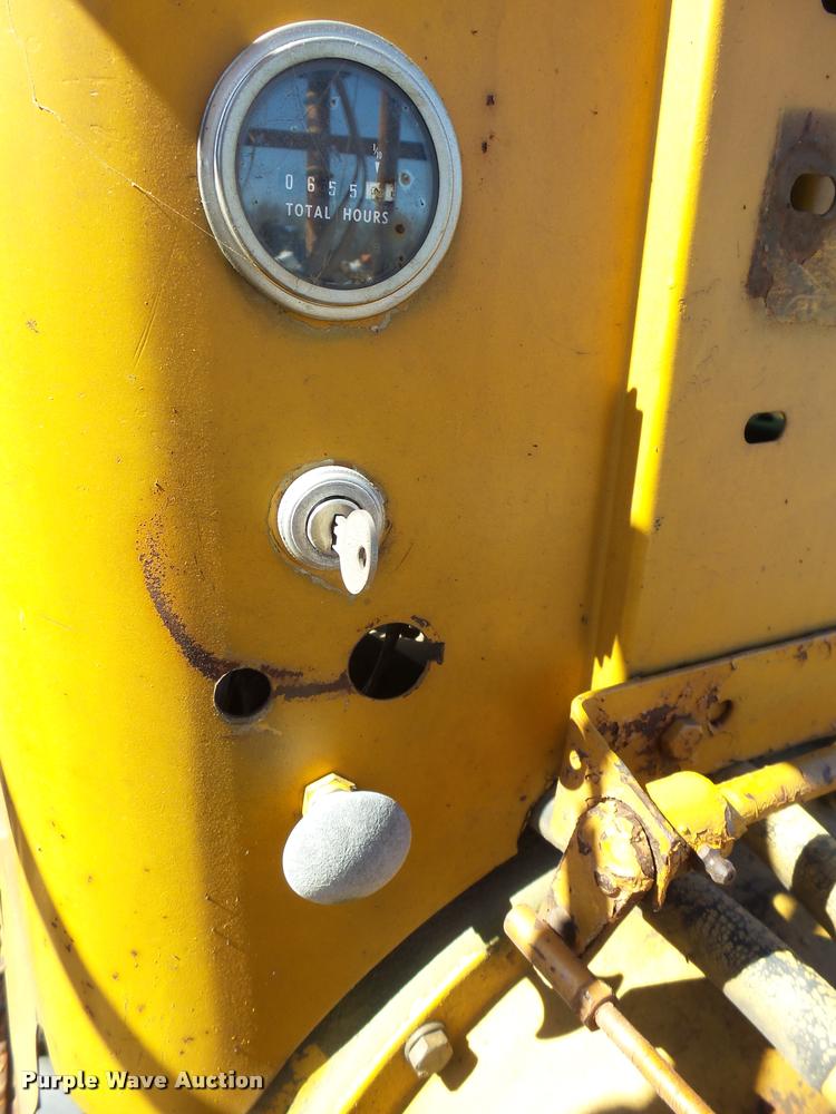 image for item DB2425 Ingram pneumatic roller