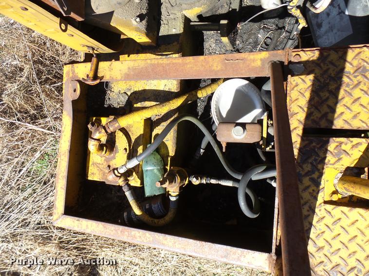 image for item DB2425 Ingram pneumatic roller